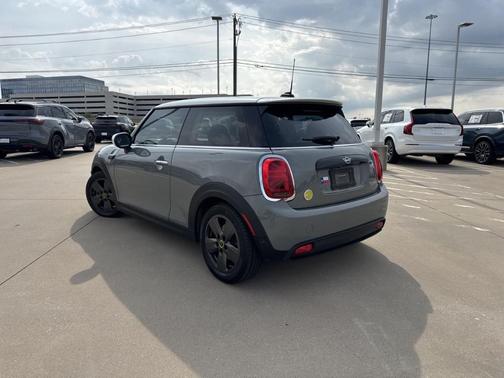 2023 MINI Hardtop Cooper