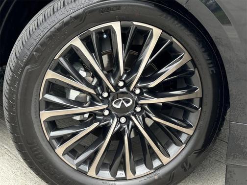 2025 INFINITI QX80 AUTOGRAPH