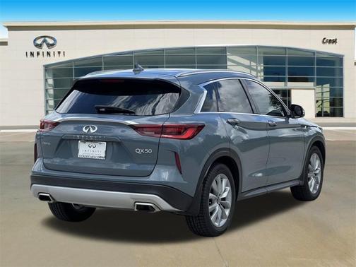2022 INFINITI QX50 Luxe