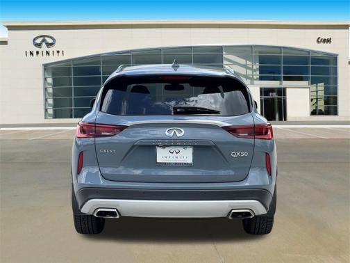 2022 INFINITI QX50 Luxe