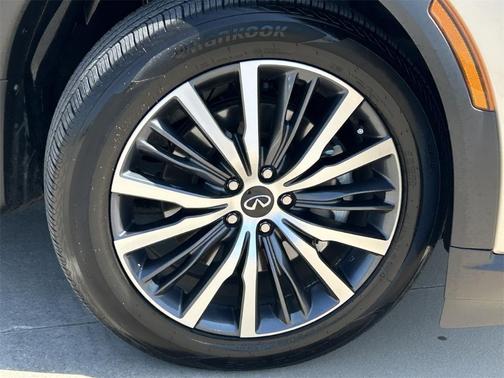 2025 INFINITI QX60 SENSORY