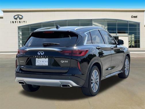 2024 INFINITI QX50 Luxe