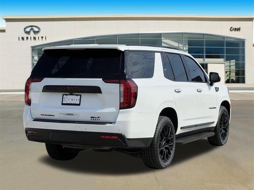 2023 GMC Yukon SLT