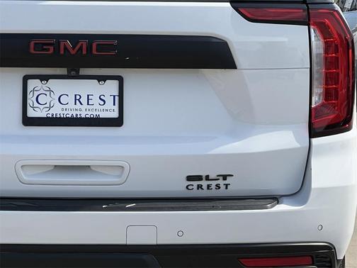 2023 GMC Yukon SLT