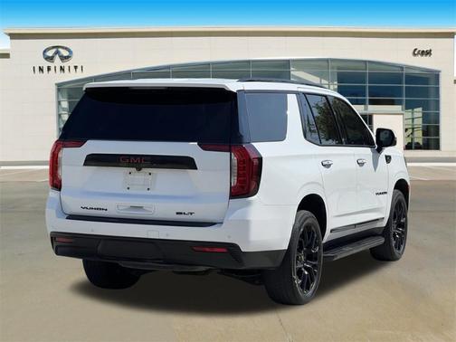2023 GMC Yukon SLT