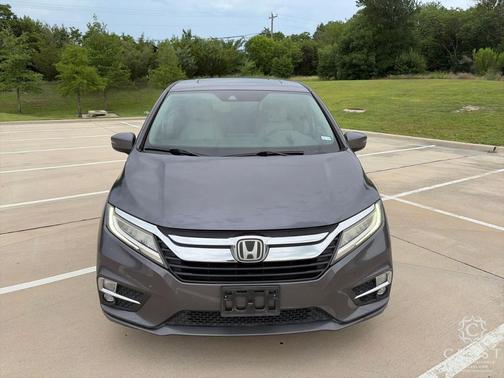 Gray 2018 Honda Odyssey Touring