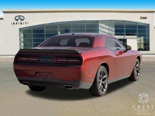 2019 Dodge Challenger SXT