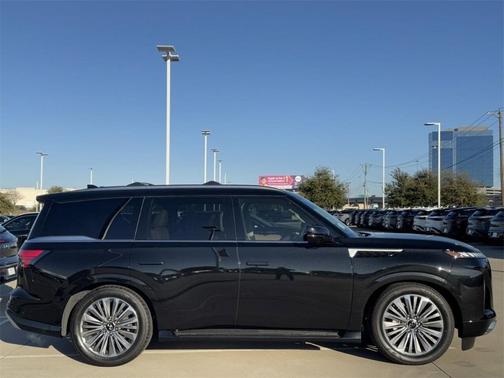 2025 INFINITI QX80 SENSORY