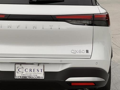 Radiant White 2027 INFINITI QX60 Luxe