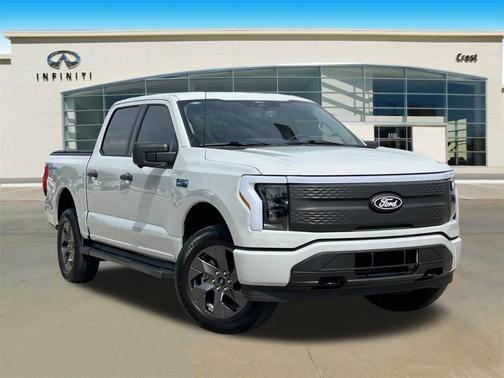 2024 Ford F-150 Lightning XLT