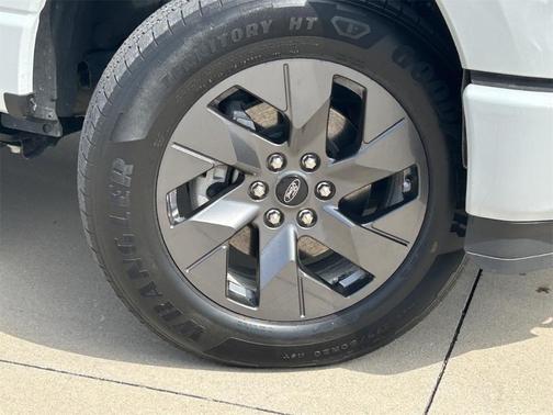 2024 Ford F-150 Lightning XLT