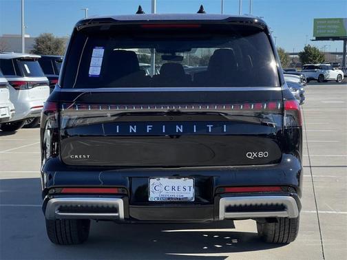 2025 INFINITI QX80 Luxe