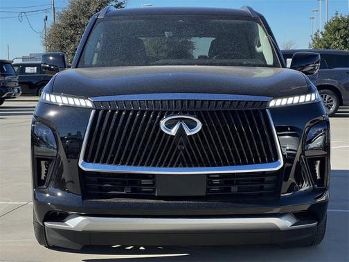 2025 INFINITI QX80 Luxe