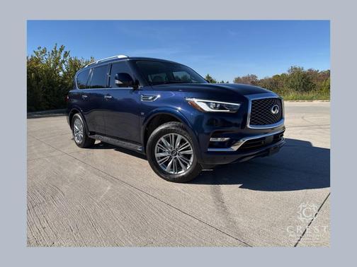 2022 INFINITI QX80 Luxe