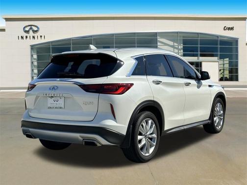 2022 INFINITI QX50 Luxe