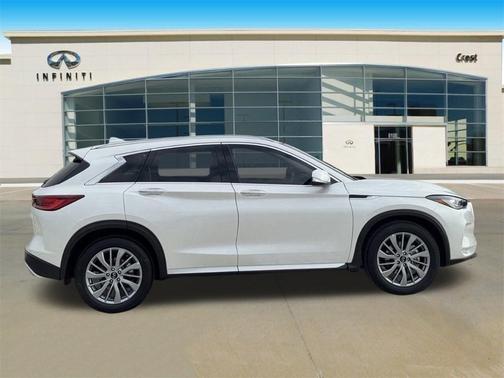 2025 INFINITI QX50 Luxe