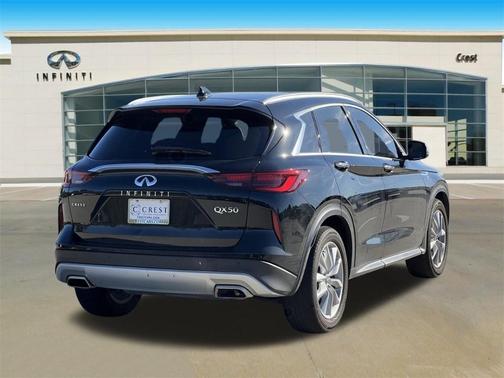 2022 INFINITI QX50 Luxe