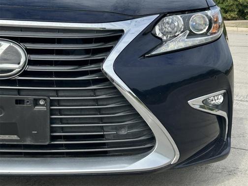2017 Lexus ES 350 Base