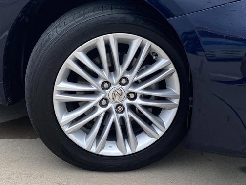 2017 Lexus ES 350 Base
