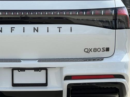 2026 INFINITI QX80 SPORT