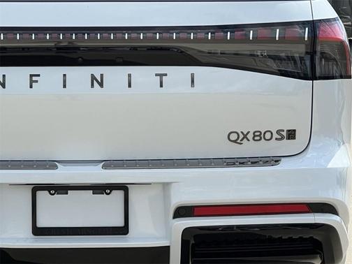 2026 INFINITI QX80 SPORT