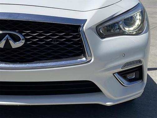 2024 INFINITI Q50 LUXE