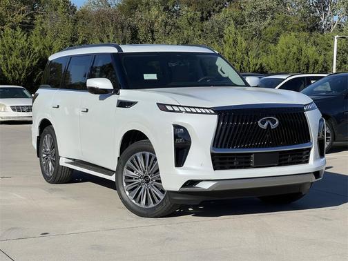 2026 INFINITI QX80 Luxe