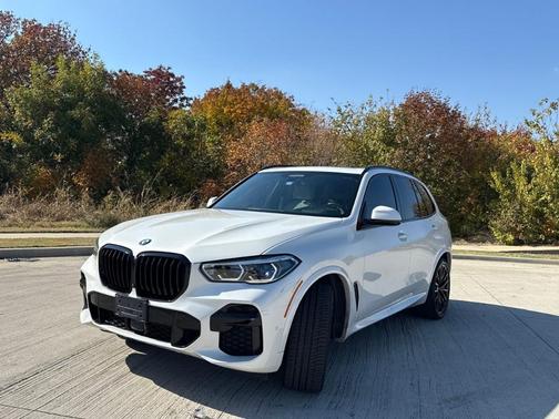 2022 BMW X5 M50i