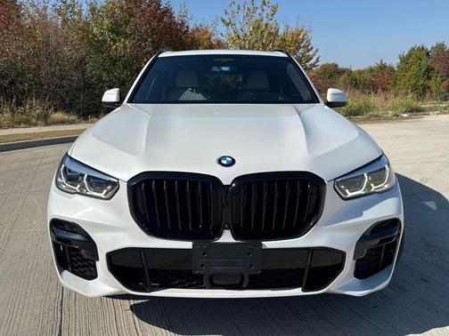 2022 BMW X5 M50i