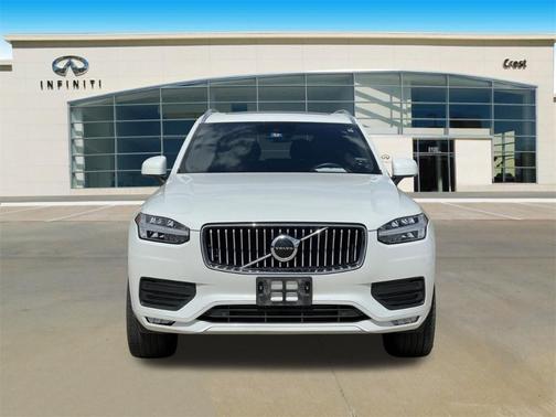 2020 Volvo XC90 T5 Momentum 7 Passenger
