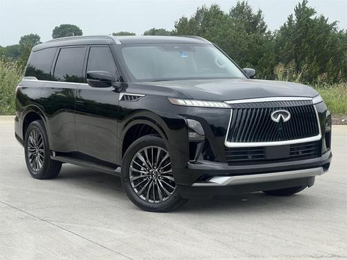 2025 INFINITI QX80 PURE