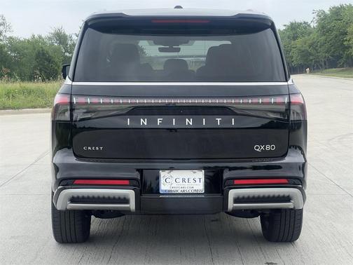 2025 INFINITI QX80 PURE