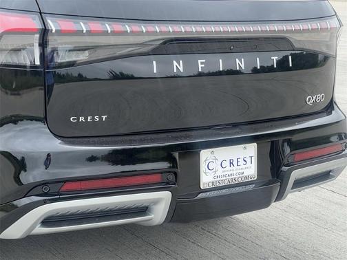 2025 INFINITI QX80 PURE
