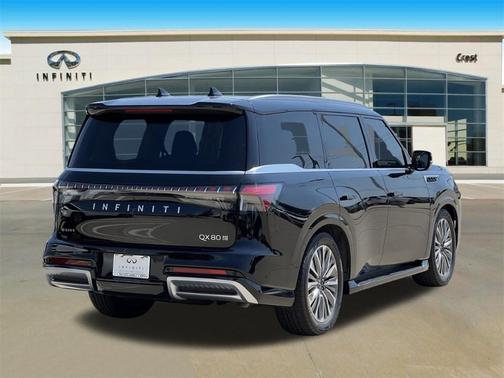 2025 INFINITI QX80 Luxe