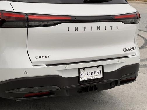 2t Rad Wht 2027 INFINITI QX60 AUTOGRAPH