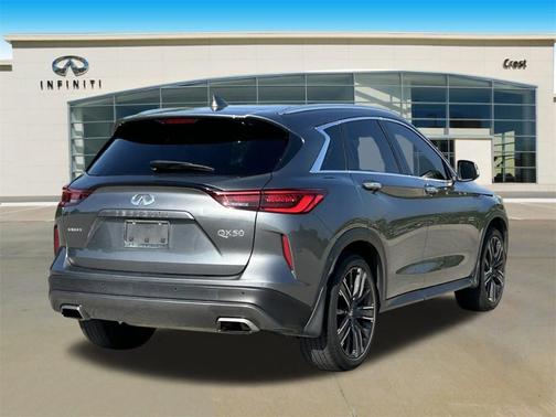 2022 INFINITI QX50 Luxe