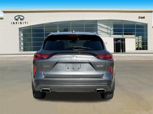 2022 INFINITI QX50 Luxe