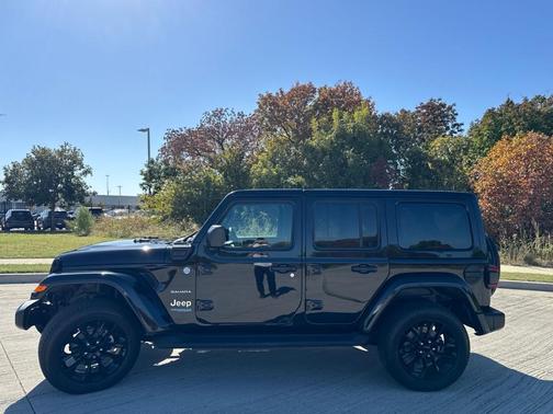 2022 Jeep Wrangler Unlimited 4xe Sahara