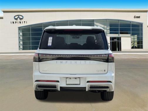 2026 INFINITI QX80 PURE