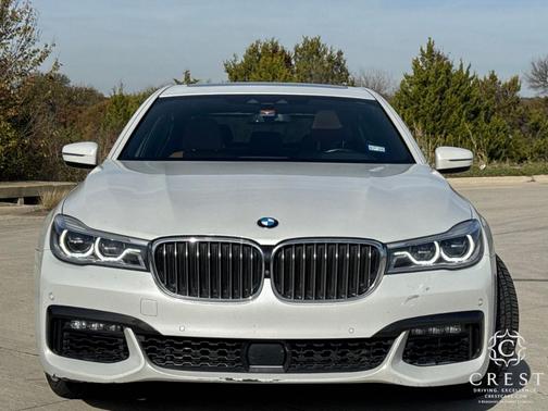 2019 BMW 750 i