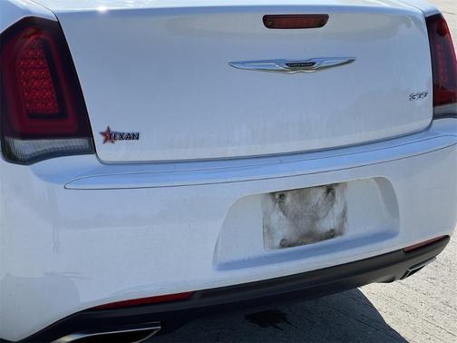 2019 Chrysler 300 Touring