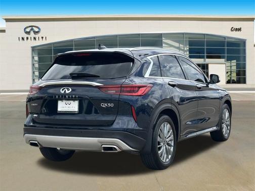 2024 INFINITI QX50 Luxe