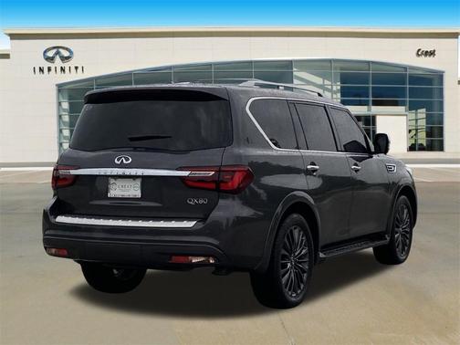 2023 INFINITI QX80 SENSORY