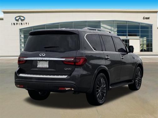 2023 INFINITI QX80 SENSORY