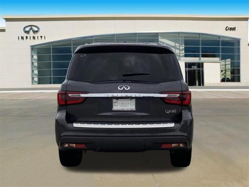 2023 INFINITI QX80 SENSORY