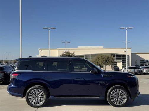 2025 INFINITI QX80 SENSORY