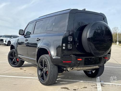 2025 Land Rover Defender P400 X