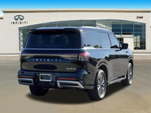 2025 INFINITI QX80 PURE