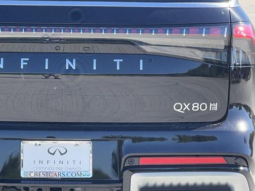2025 INFINITI QX80 PURE