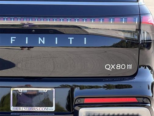 2025 INFINITI QX80 PURE